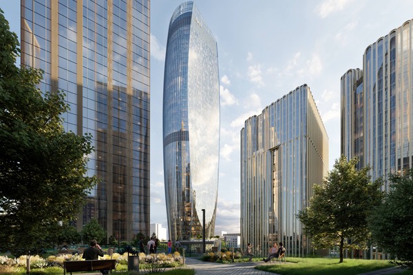 Панорамный вид на стеклянную офисную башню BELL класса Prime в деловом центре Москвы на фоне вечернего города