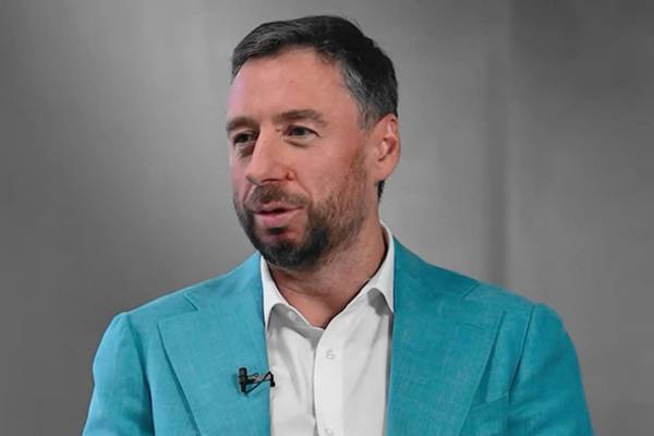 Владислав Бакальчук на интервью — трансформация М.Видео и переход к платформенной модели ритейла