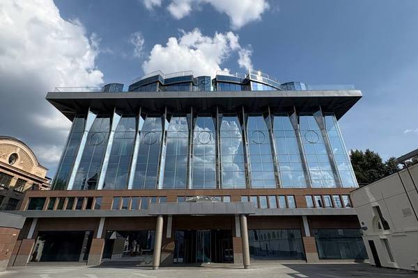 Современное офисное здание в Турчаниновом переулке в центре Москвы — объект анализа best use от RealJet
