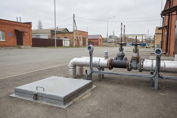 Узел водопроводной сети с датчиками дистанционного мониторинга давления в Астрахани