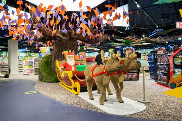 Социальный проект фонда «Детский мир» в торговом пространстве: благотворительная инициатива, направленная на поддержку детей и социальных учреждений