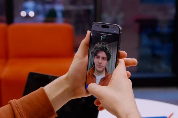 Подтверждение возраста по биометрии в мобильном приложении при онлайн-заказе товаров