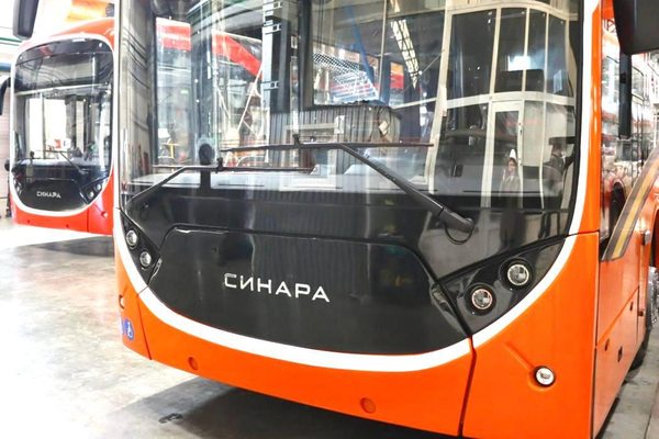 Новые троллейбусы «Синара-6254» на производственной площадке перед отправкой на тестовую эксплуатацию