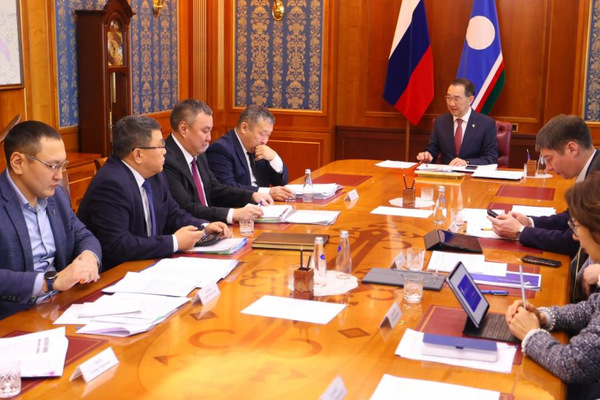 Совещание по развитию авиационной отрасли Якутии с участием региональных властей