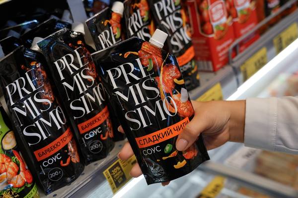 Продукция собственной торговой марки Premissimo на полке магазина «Пятёрочка» — развитие премиальных СТМ в продуктовом ритейле