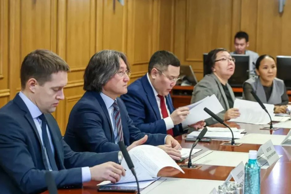 Совещание по реализации проекта реконструкции железнодорожного участка Рейново – Сковородино в Якутии