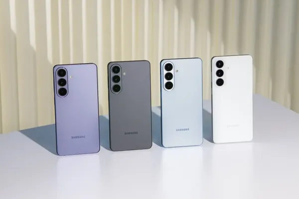 Samsung Galaxy S26, S26+ и S26 Ultra в разных цветах — черный, фиолетовый, белый и голубой