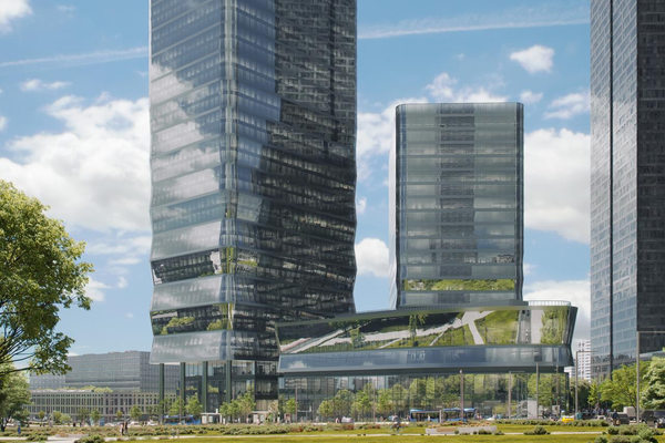 Современные офисные башни Кутузовского делового района Москвы, иллюстрация роста цен и развития рынка коммерческой недвижимости