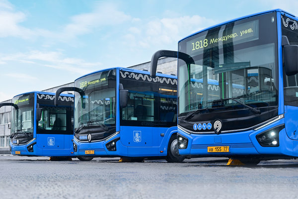 Автобусы ЛиАЗ Citymax 12 на пригородном маршруте «Москва — область» перед запуском в 2026 году