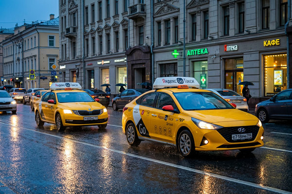 Автомобили такси в городском потоке — расширение реестра локализованных автомобилей для работы в такси в России