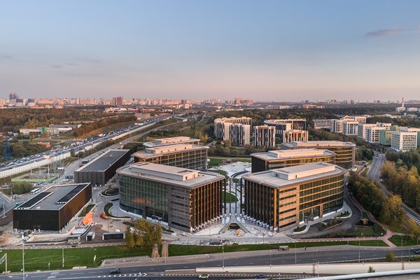 Деловой квартал Сколково Парк с офисными зданиями и инфраструктурой в Москве