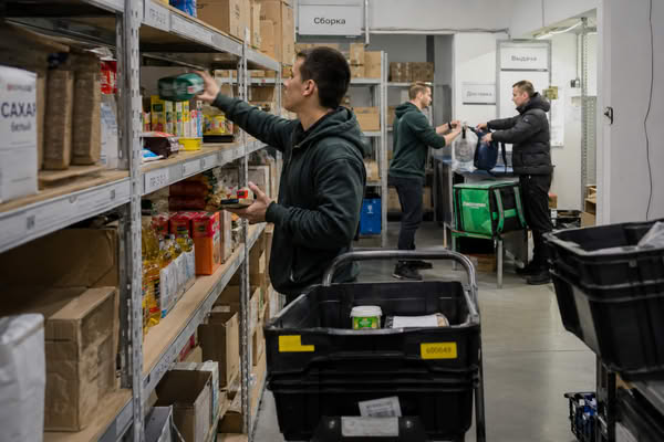 Сборка онлайн-заказа продуктов в дарксторе для региональной доставки e-grocery