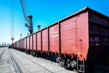 Состав порожних полувагонов Первой грузовой компании на территории южного порта — запуск маршрутов для ускорения возврата подвижного состава
