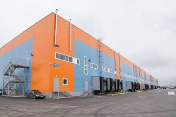 Современный складской комплекс Nordway класса А в Санкт-Петербурге с погрузочными воротами и парковкой